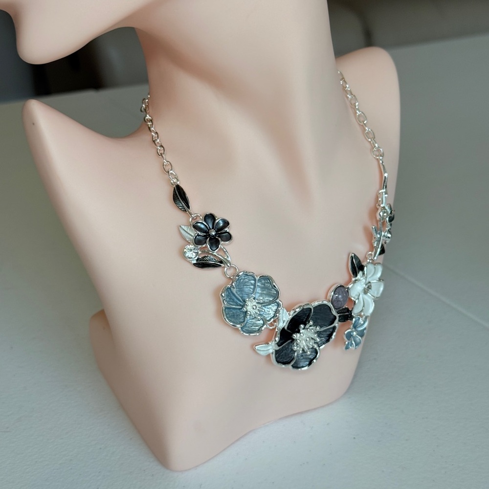 Floral Statement Necklace in Black, Silver & White - Picture 4 of 11
